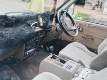 https://riyasewana.com/uploads/toyota-townace-2415282417505.jpg