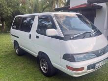 Toyota Townace 2000 Van