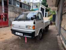 https://riyasewana.com/uploads/toyota-townace-cm55-12706054412.jpg