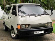 Toyota TOWNACE CR27 1999 Van