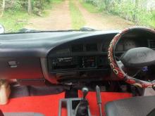 https://riyasewana.com/uploads/toyota-townace-cr-5903226305.jpg