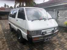 https://riyasewana.com/uploads/toyota-townace-cr26-1985-2415191312422.jpg