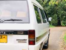 https://riyasewana.com/uploads/toyota-townace-cr26-1992-2010520112423.jpg