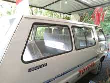 Toyota Townace CR26 1985 Van