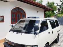 https://riyasewana.com/uploads/toyota-townace-cr27-1152135336.jpg