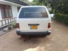 https://riyasewana.com/uploads/toyota-townace-cr27-1990-109573712753.jpg