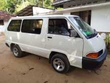 https://riyasewana.com/uploads/toyota-townace-cr27-1990-138035912732.jpg