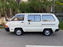 https://riyasewana.com/uploads/toyota-townace-cr27-1990-2218053212394.jpg