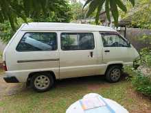 https://riyasewana.com/uploads/toyota-townace-cr27-1991-914100412592.jpg