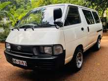 Toyota TownAce Lotto CR27 1992 Van