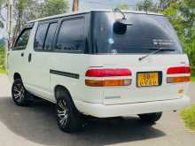 https://riyasewana.com/uploads/toyota-townace-cr27-1992-418590912433.jpg