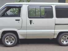 https://riyasewana.com/uploads/toyota-townace-cr27-24104622224.jpg