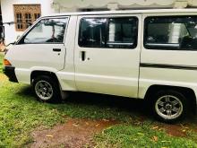 https://riyasewana.com/uploads/toyota-townace-cr27-261921006344.jpg