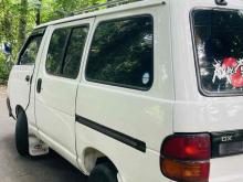 https://riyasewana.com/uploads/toyota-townace-cr27-3010400324993.jpg
