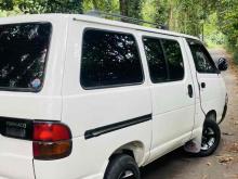 https://riyasewana.com/uploads/toyota-townace-cr27-510421024311.jpg
