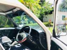 https://riyasewana.com/uploads/toyota-townace-cr27-514104822363.jpg