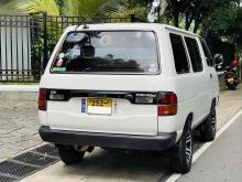 https://riyasewana.com/uploads/toyota-townace-lotto-1111524924673.jpg