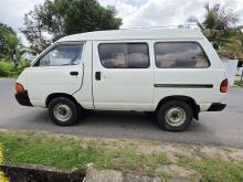 https://riyasewana.com/uploads/toyota-townace-lotto-181312396766.jpg
