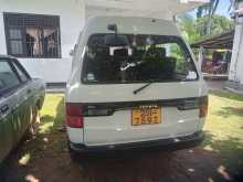https://riyasewana.com/uploads/toyota-townace-lotto-1993-719302012163.jpg
