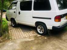 https://riyasewana.com/uploads/toyota-townace-lotto-1995-1319004812264.jpg