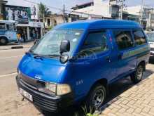 https://riyasewana.com/uploads/toyota-townace-lotto-1998-299192212252.jpg