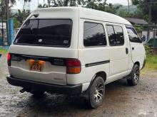https://riyasewana.com/uploads/toyota-townace-lotto-302000376943.jpg