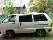 https://riyasewana.com/uploads/toyota-townes-131454064082.jpg