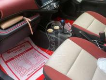 https://riyasewana.com/uploads/toyota-toyata-aqua-2015-231957441227424.jpg