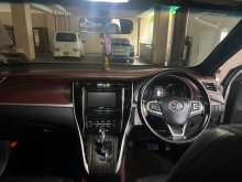 https://riyasewana.com/uploads/toyota-toyato-harrior-2016-918145912574.jpg