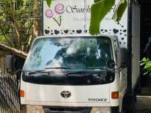 Toyota ToyoAce 10 5 Full Body 2003 Lorry
