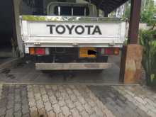 https://riyasewana.com/uploads/toyota-toyoace-1993-18421412822.jpg