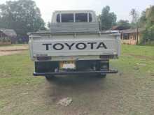 https://riyasewana.com/uploads/toyota-toyoace-2000-2612351412302.jpg