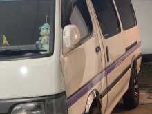 Toyota Hiace 113 1991 Van