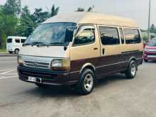 Toyota Dolphin LH129 1999 Van