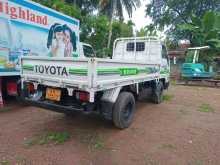 https://riyasewana.com/uploads/toyota-toyota-16944474673.jpg