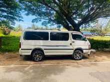 Toyota Dolphin 2003 Van