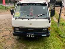 Toyota Shell 61 Long 1985 Van