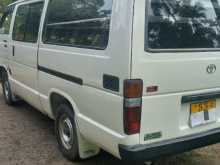 Toyota Hiace LH61 1988 Van