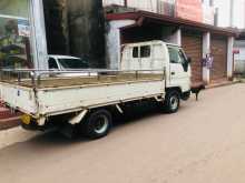 https://riyasewana.com/uploads/toyota-toyota-2001-2419400112083.jpg