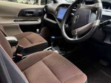 https://riyasewana.com/uploads/toyota-toyota-301115454703.jpg