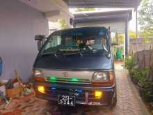 Toyota Dolphin 103 1995 Van