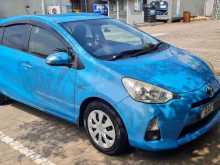 Toyota Aqua S Grade 2013 Car