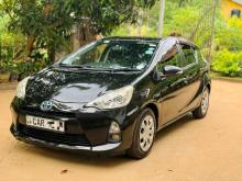 Toyota AQUA S GRADE 2014 Car