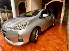 https://riyasewana.com/uploads/toyota-toyota-aqua-1311104362.jpg