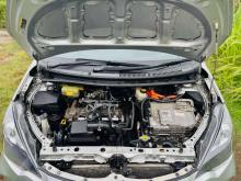https://riyasewana.com/uploads/toyota-toyota-aqua-141529446086.jpg