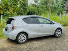 https://riyasewana.com/uploads/toyota-toyota-aqua-142351326196.jpg
