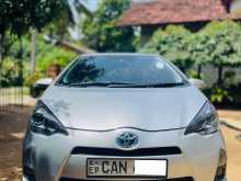 Toyota AQUA S LIMITED GRADE 2013 Car
