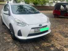 Toyota AQUA S GRADE 2014 Car