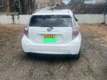 https://riyasewana.com/uploads/toyota-toyota-aqua-1523094543.jpg