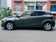 https://riyasewana.com/uploads/toyota-toyota-aqua-16113335582.jpg